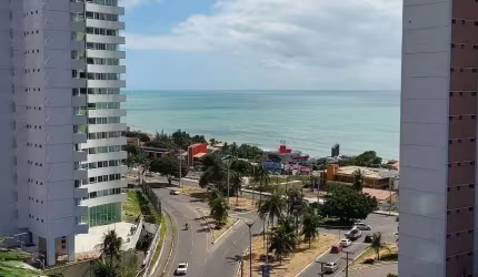 Espetacular Cobertura duplex com vista mar e piscina aquecida no coração de Ponta Negra!