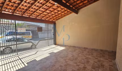 Excelente casa assombladada, nunca habitada - Ótima localização, ficando a 7 minutos do Shopping Oriente
