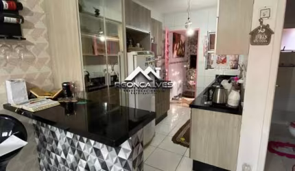 Casa com 2 quartos, 57m², à venda em Piraquara, Centro