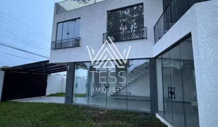 Casa com 3 quartos à venda na Rua Epaminondas Santos, 2021, Bairro Alto, Curitiba por R$ 790.000