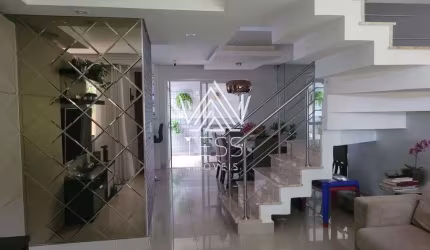 Casa em condomínio fechado com 3 quartos à venda na Rua Alípio Teixeira de Moraes, 179, Barreirinha, Curitiba por R$ 1.138.000