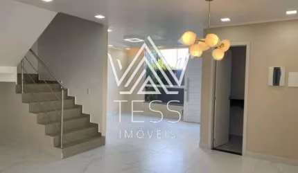Casa com 3 quartos à venda na Rua Guaraná, 275, Uberaba, Curitiba por R$ 800.000