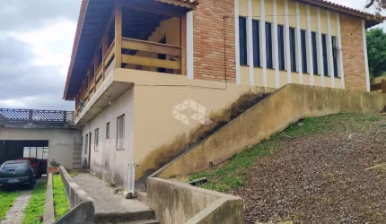 Casa com 5 dormitórios e Linda Vista do