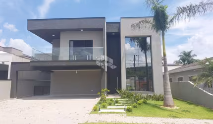 Casa com 360m2 à venda por R$ 2.990.000,00 - Condomínio Shambala 2 - Atibaia/SP