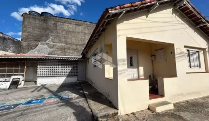 Casa com 02 dormitórios, Aceita financiamento, a venda por $ 550.000,00 - Jardim Mairi - Mairiporã-SP