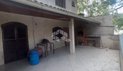 CASA SOBRADO AMPLO E BEM LOCALIZADO NO BAIRRO SUÍÇO, SÃO BERNARDO DO CAMPO!
