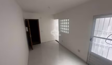 APARTAMENTO ESPAÇOSO COM SUÍTE NO BAIRRO UTINGA, SANTO ANDRÉ
