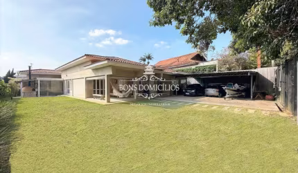 Granja Viana Semi TÉRREA, clean e integrada, 3 suítes, home office, edícula, 1.040m2 de terreno