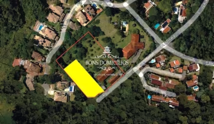 Terreno à venda na Chácara dos Lagos, Carapicuíba  por R$ 750.000