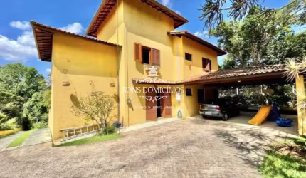 Casa em condomínio fechado com 4 quartos à venda na Chácara Vale do Rio Cotia, Carapicuíba  por R$ 2.400.000