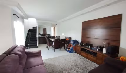Casa com 3 quartos à venda no Parque São George, Cotia  por R$ 700.000