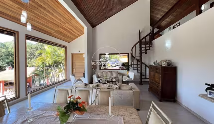Fazendinha - 4d/2s TÉRREA privativa. Natureza, gourmet, piscina e VISTA!