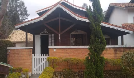 Casa em Condomínio para Venda em Cotia / SP no bairro GRANJA VIANA AO LADO DO SHOPPING