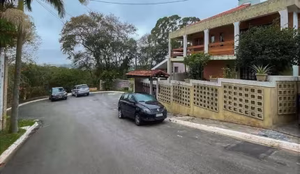 CASA GRANJA VIANA 5 DORMS NUM DOS MELHORES CONDOMÍNIOS