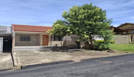 Casa com 2 quartos à venda na RUA MARANHAO, 135, Vila São João, Irati, 133 m2 por R$ 236.000