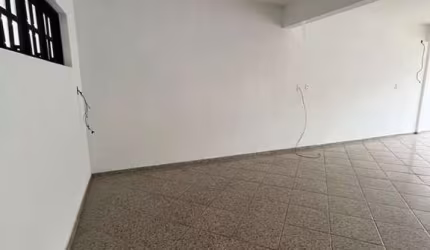 Sala Comercial para Locação em Guaramirim, Centro, 1 banheiro, 3 vagas