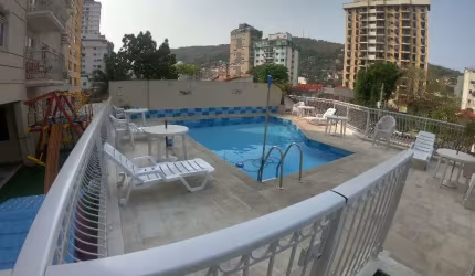 EXCELENTE APTO. CONDOMINIO CHATEAU DU  SOLEIL