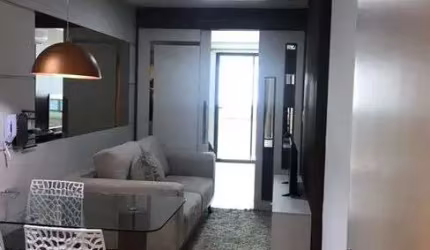 Flat finamente decorado, em Casa Caiada.