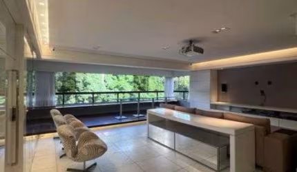 Apartamento com 3 quartos sendo 2 suítes, no melhor trecho da Jaqueira.