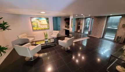 Apartamento finamente decorado com 4 suítes, 5 vagas de garagem no Monteiro.