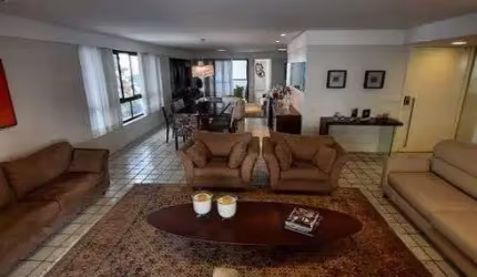 Apartamento com 4 quartos sendo 3 suítes, no Parnamirim.