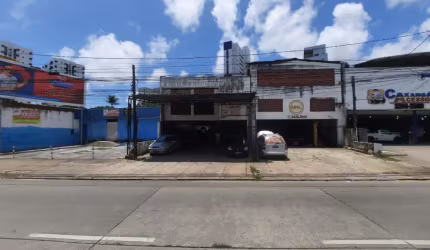 Prédio comercial à venda muito bem localizado na Avenida Norte.
