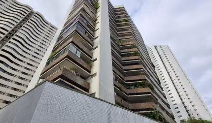 Apartamento de alto padrão à venda com 4 quartos sendo 2 suítes, no melhor trecho de Apipucos.