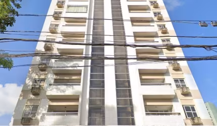 Cobertura com 2 quartos sendo 1 suíte à venda em Casa Forte.