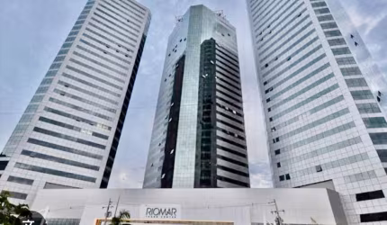 Sala comercial à venda  no Empresarial Riomar Trade Center.