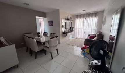 Apartamento à venda com 3 quartos sendo 1 suíte, no Cordeiro.