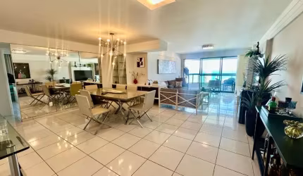 Apartamento de alto padrão à venda com 4 quartos sendo 3 suítes, no melhor trecho de Boa Viagem.
