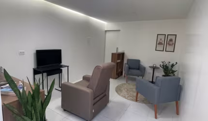 Sala comercial para alugar no Empresarial Graças.