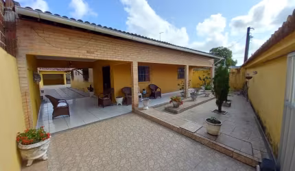Casa em Parque Industrial, Emaús, 450m², 3 quartos (2 suítes)