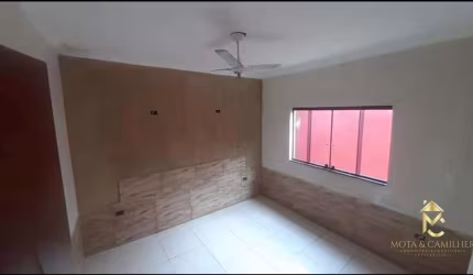 Casa à Venda em Jardim Canuto Borges, Taubaté - SP