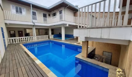 Casa à Venda em Jardim Ana Rosa, Taubaté - SP