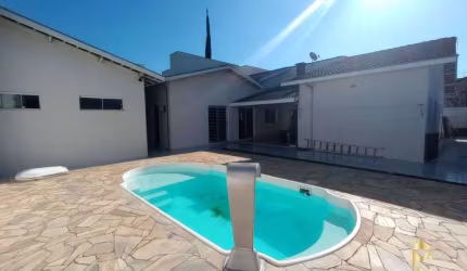 Casa em condomínio à Venda em Pindamonhangaba - SP