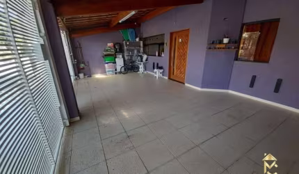 Casa à Venda em Jardim Santa Clara, Taubaté - SP