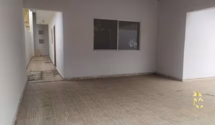 Casa à Venda em Campos Elíseos, Taubaté - SP
