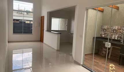 Casa à Venda em Piracangágua (Chácara Flórida), Taubaté - SP