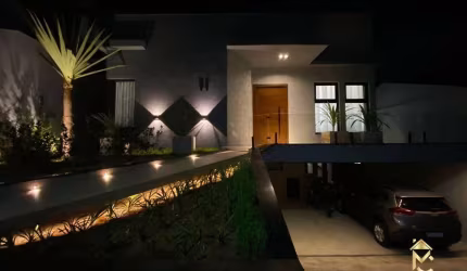 Casa à Venda em Jardim Baronesa, Taubaté - SP