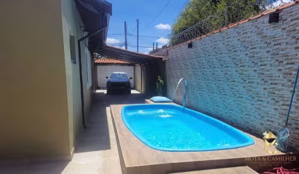 Casa à Venda em Parque Senhor do Bonfim, Taubaté - SP