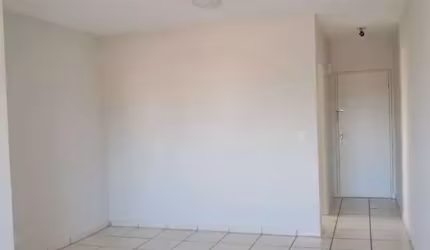 Apartamento com sacada á venda no Condomínio Pedra do Sol!!