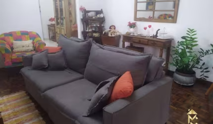 Casa à Venda em Vila Jaboticabeira, Taubaté - SP
