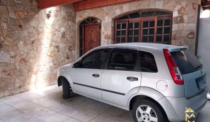 Casa com 2 dormitórios à venda por R$ 550.000 - Centro - Taubaté/SP