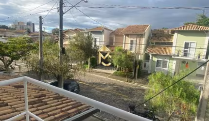 Vendo Belíssimo Sobrado em condomínio fechado com planejados