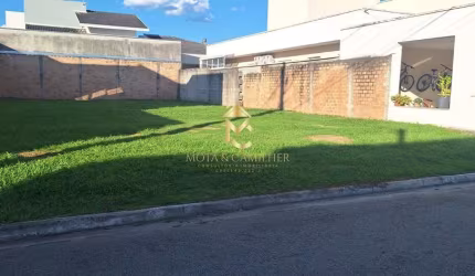 Vendo ótimo Terreno em condomínio Fechado