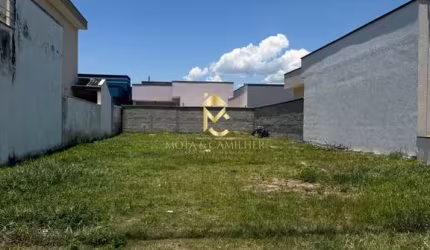 Terreno em condomínio
