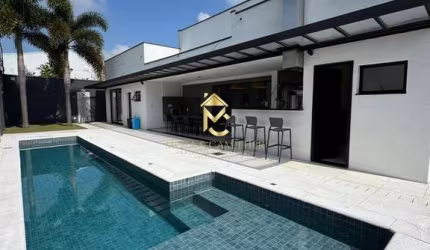 Casa com piscina e área Gourmet à venda em condomínio de Alto Padrão.