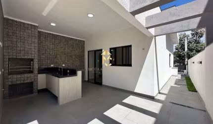 Casa nova a venda em Condomínio de Alto Padrão