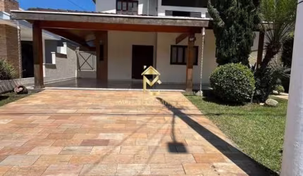 Oportunidade: Casa com 3 quartos para locação em condomínio.